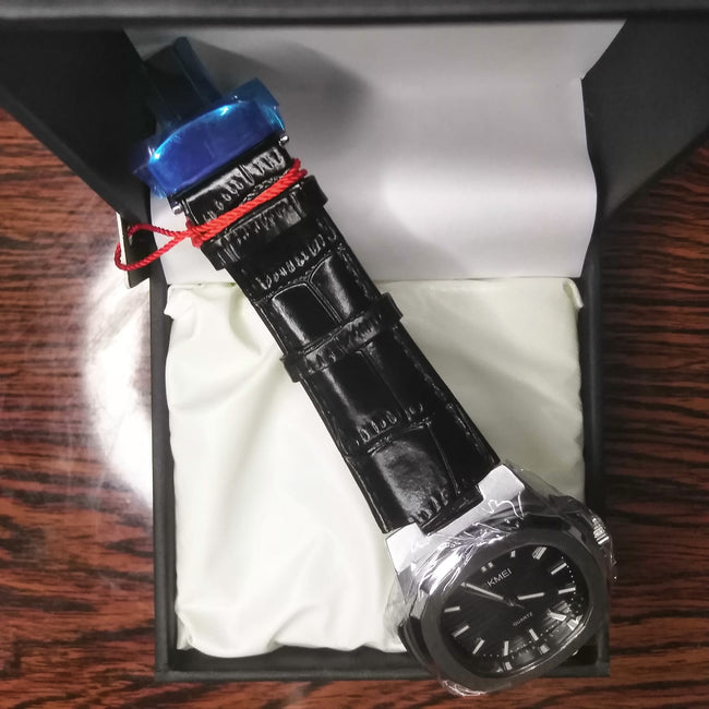 SKMEI Silver Edition – Black Dial Leather Strap Watch